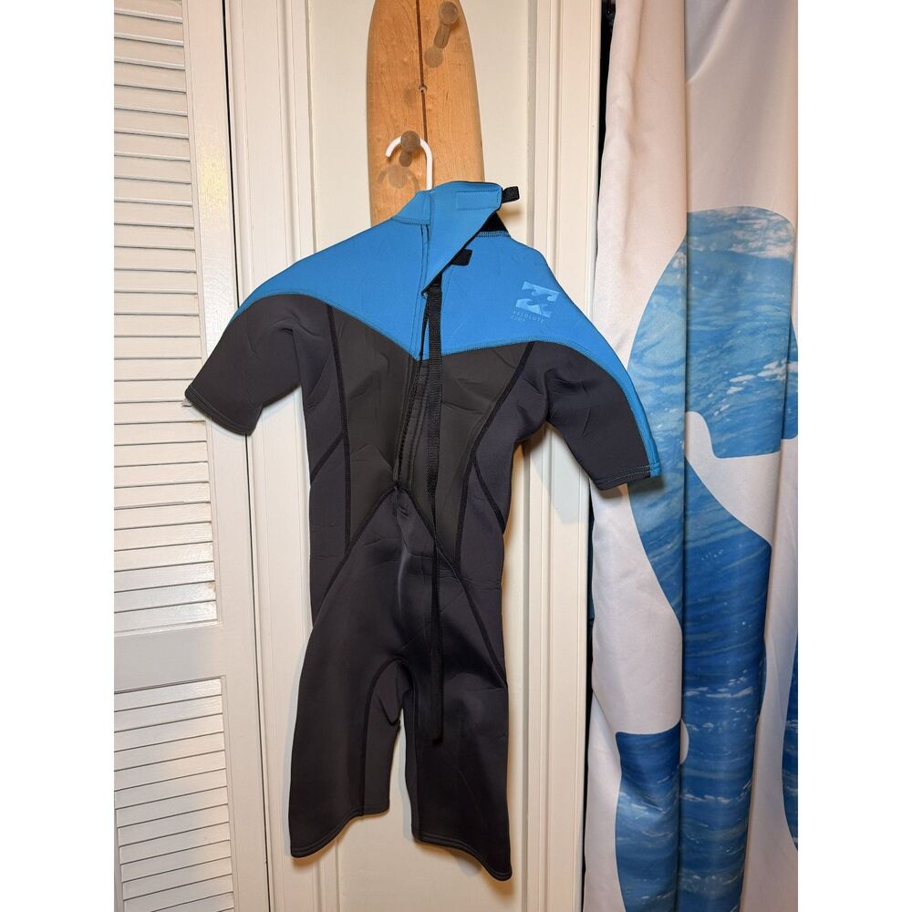 Billabong Boys Full Wetsuit, Size 10, Like New - Fast Shipping